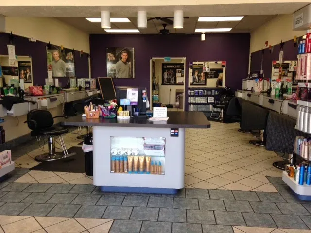 SUPERCUTS — Hair salon in Duncan